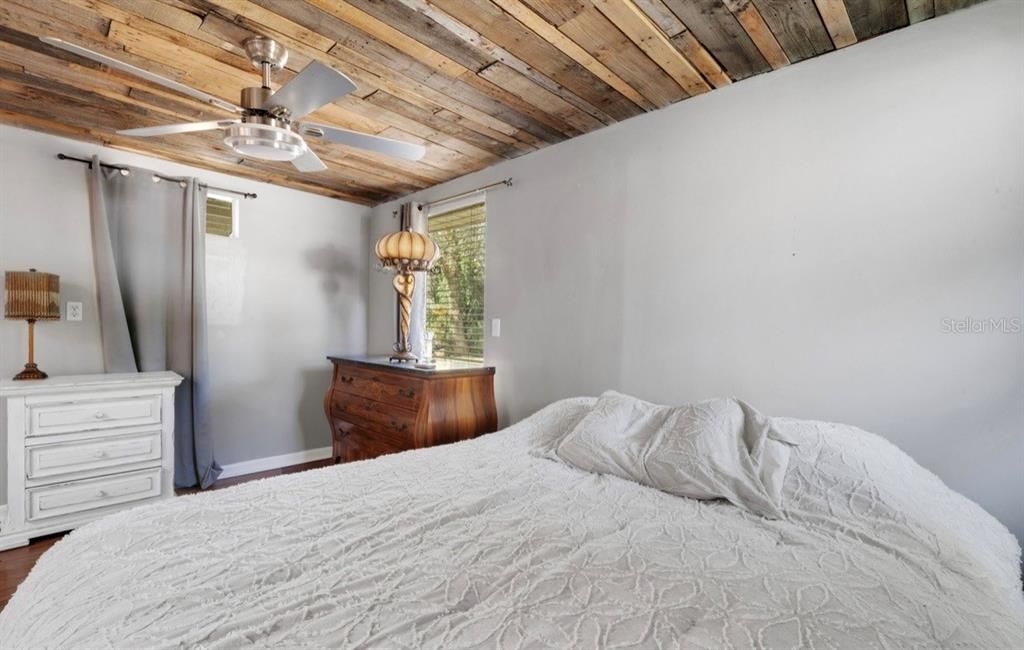 For Sale: $354,900 (3 beds, 2 baths, 1515 Square Feet)