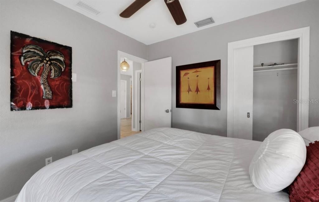 For Sale: $354,900 (3 beds, 2 baths, 1515 Square Feet)