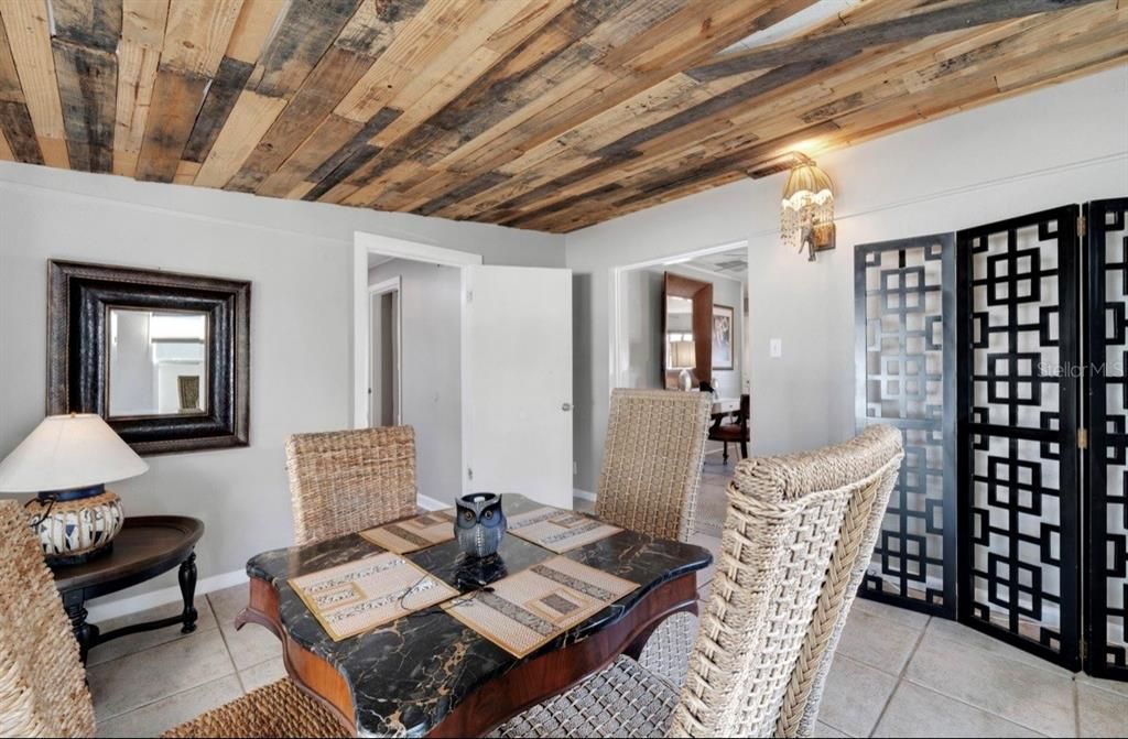 For Sale: $354,900 (3 beds, 2 baths, 1515 Square Feet)