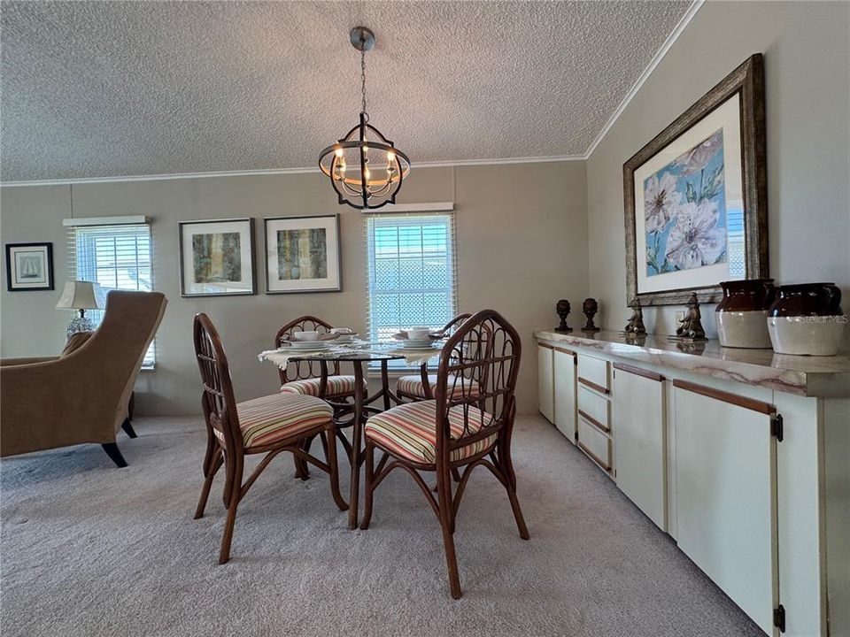 For Sale: $200,000 (2 beds, 2 baths, 1620 Square Feet)