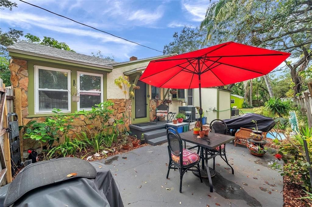 En Venta: $580,000 (3 camas, 3 baños, 1618 Pies cuadrados)