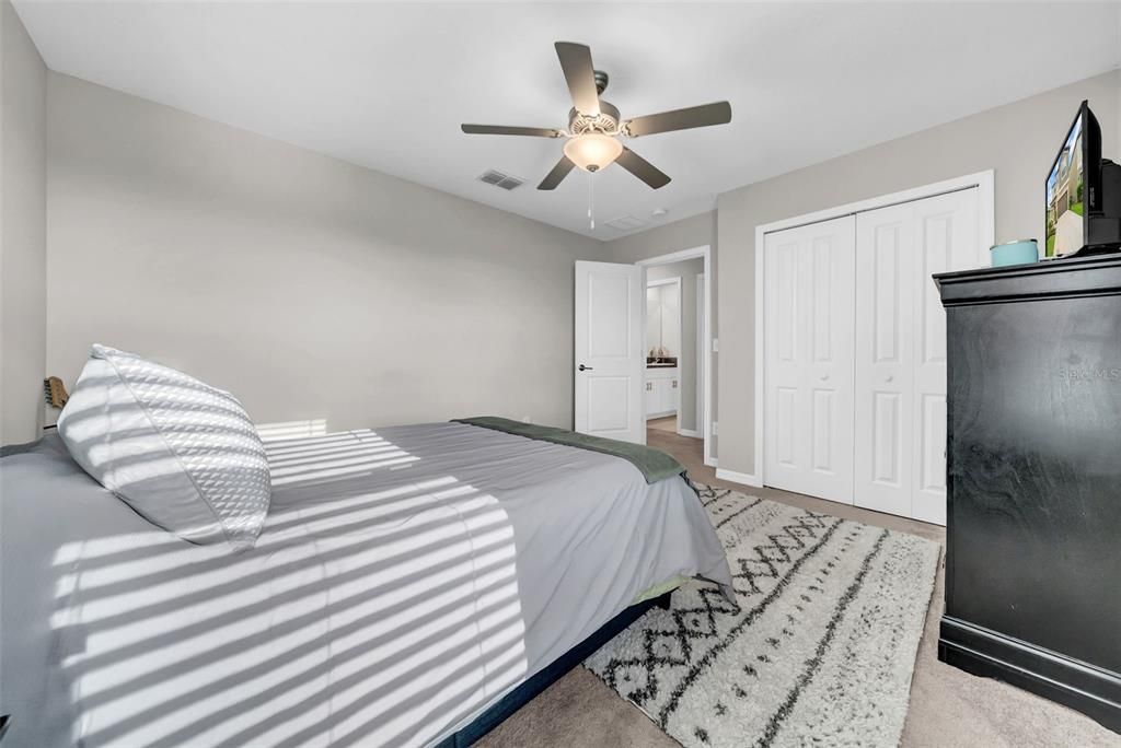 En Venta: $485,000 (6 camas, 3 baños, 2580 Pies cuadrados)