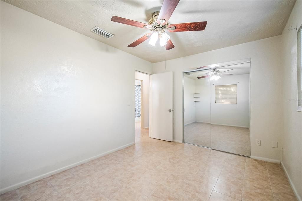 For Rent: $2,000 (3 beds, 2 baths, 1019 Square Feet)