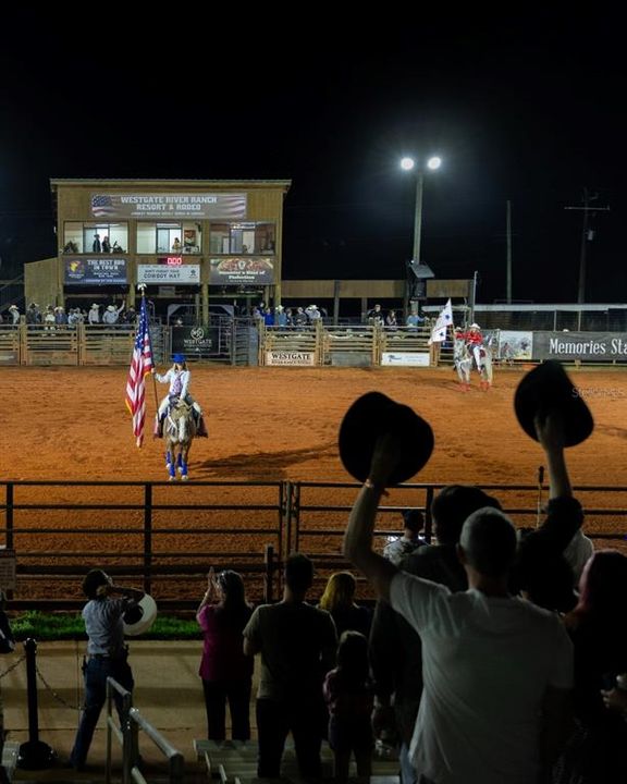 待售: $220,000 (0.09 acres)