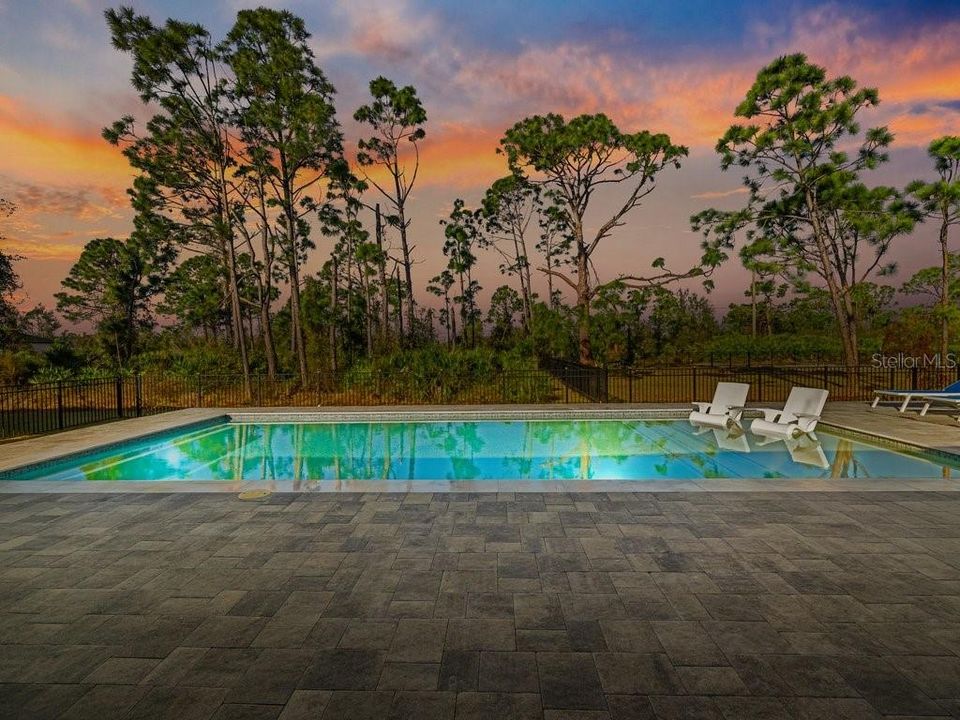 For Sale: $549,900 (3 beds, 2 baths, 1663 Square Feet)