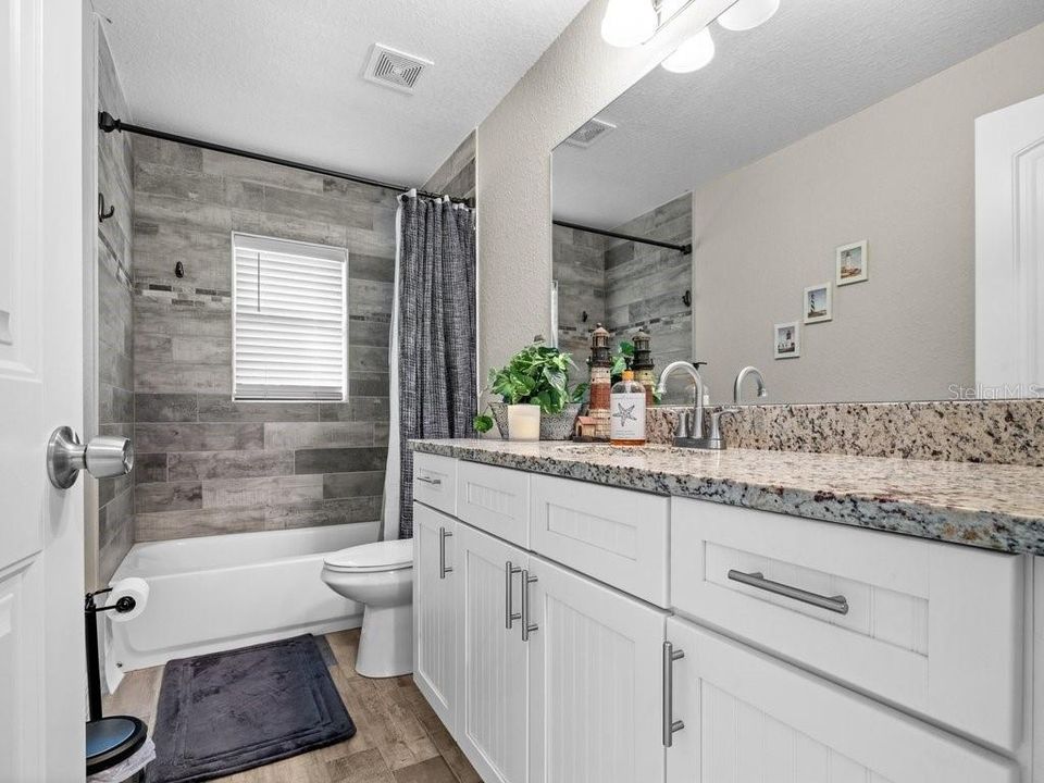 For Sale: $549,900 (3 beds, 2 baths, 1663 Square Feet)