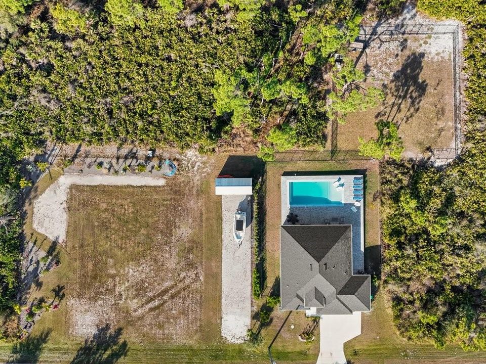 For Sale: $549,900 (3 beds, 2 baths, 1663 Square Feet)