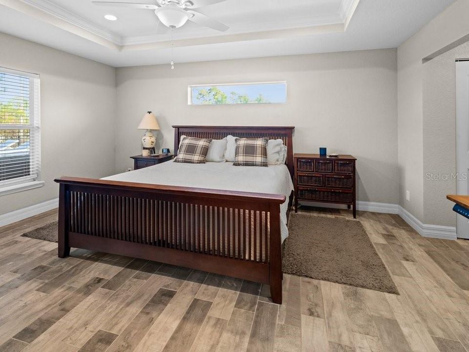 For Sale: $549,900 (3 beds, 2 baths, 1663 Square Feet)