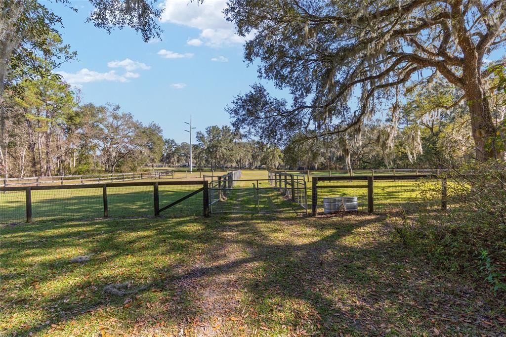 На продажу: $1,450,000 (3 спален, 3 ванн, 2576 Квадратных фут)