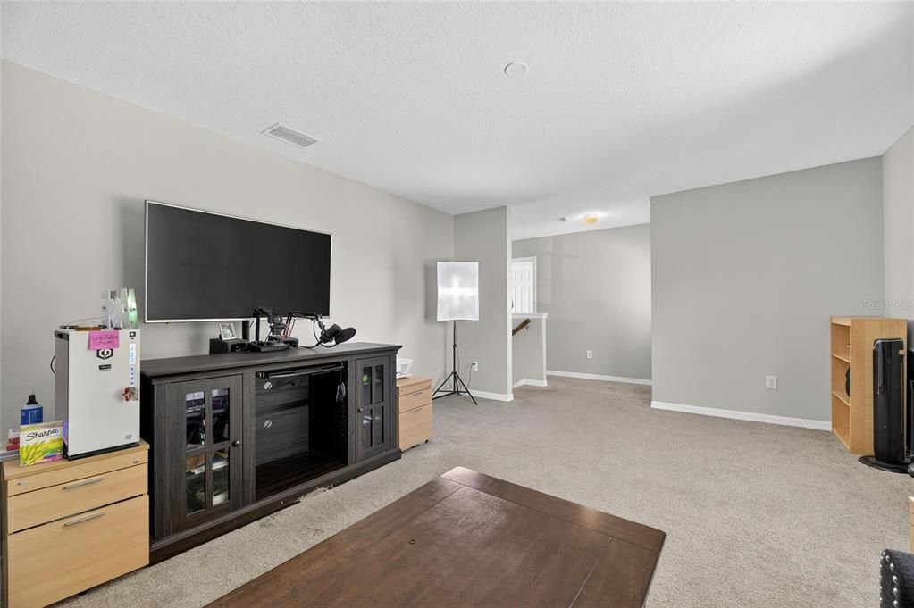 For Sale: $365,000 (4 beds, 2 baths, 2220 Square Feet)