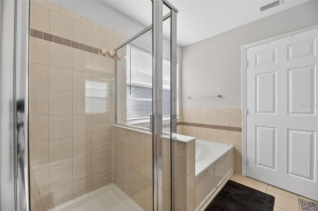 For Sale: $365,000 (4 beds, 2 baths, 2220 Square Feet)