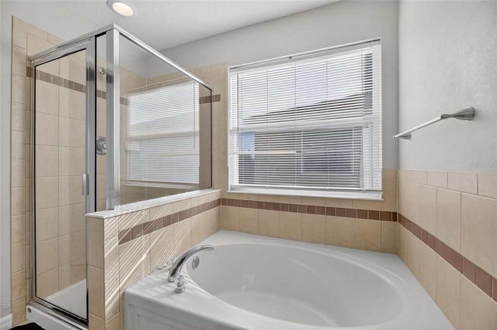 For Sale: $365,000 (4 beds, 2 baths, 2220 Square Feet)