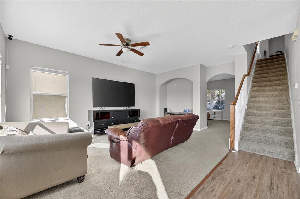 For Sale: $365,000 (4 beds, 2 baths, 2220 Square Feet)