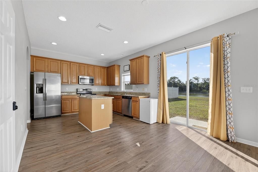 For Sale: $365,000 (4 beds, 2 baths, 2220 Square Feet)