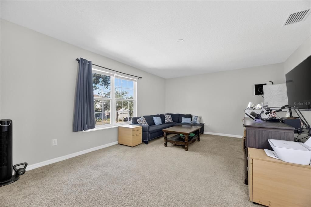 For Sale: $365,000 (4 beds, 2 baths, 2220 Square Feet)