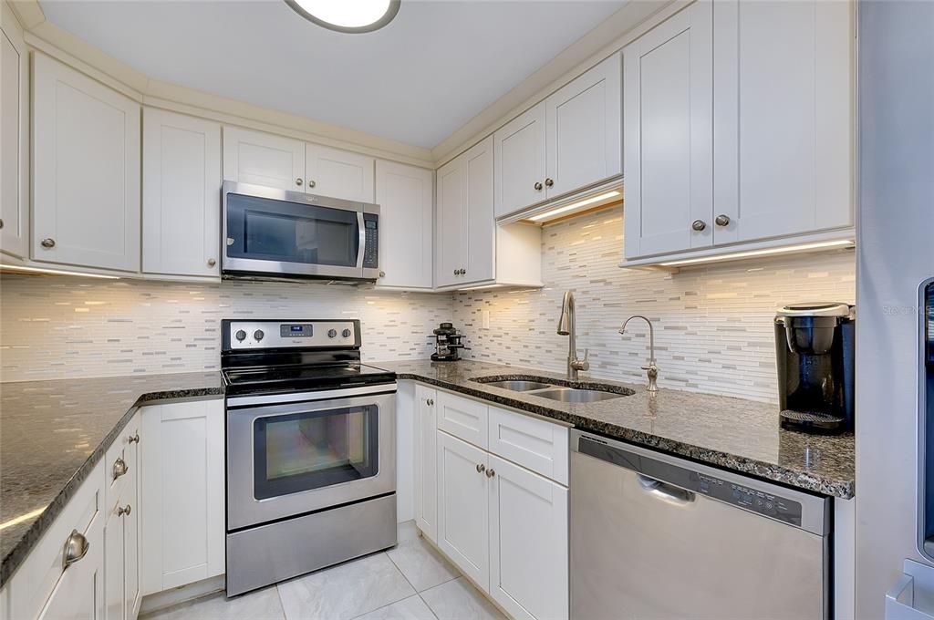 En Venta: $269,900 (2 camas, 2 baños, 1057 Pies cuadrados)