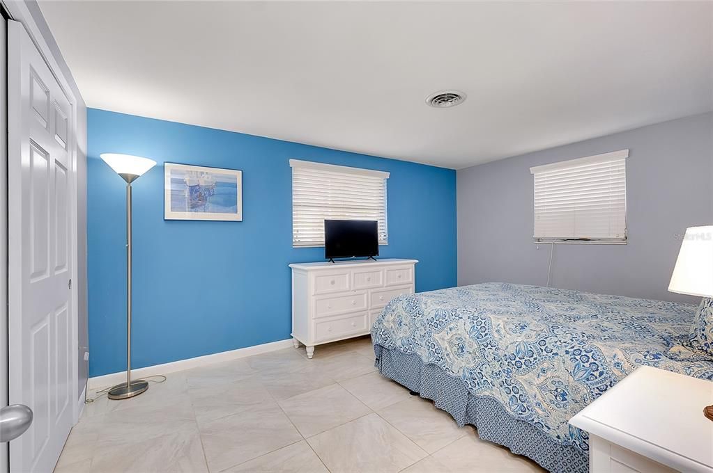 En Venta: $269,900 (2 camas, 2 baños, 1057 Pies cuadrados)