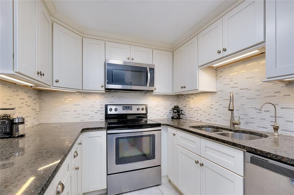 En Venta: $269,900 (2 camas, 2 baños, 1057 Pies cuadrados)