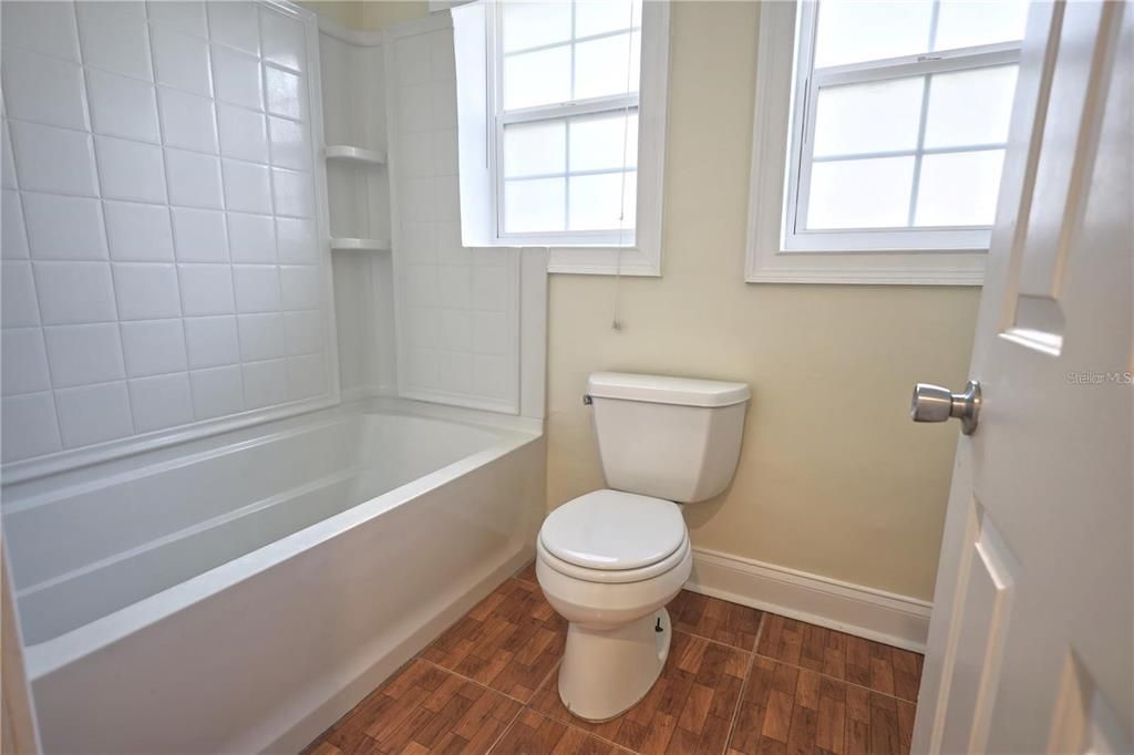 For Rent: $1,650 (1 beds, 1 baths, 640 Square Feet)