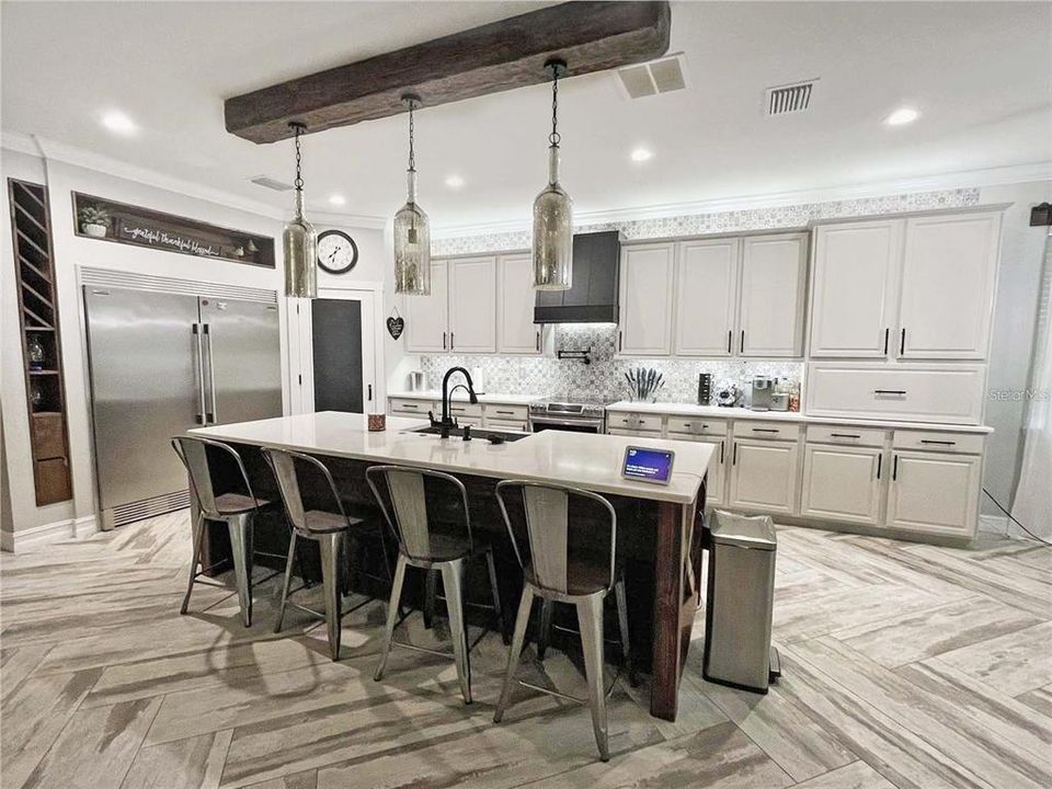 For Rent: $4,300 (4 beds, 2 baths, 2537 Square Feet)