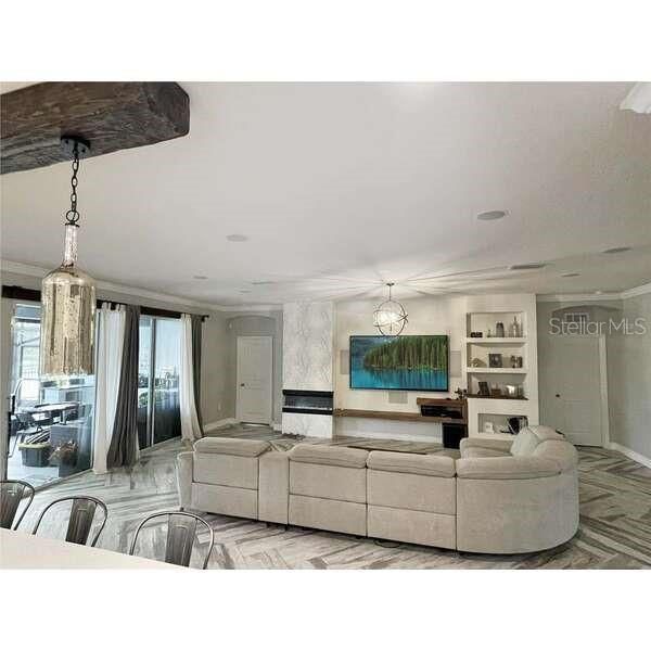 For Rent: $4,300 (4 beds, 2 baths, 2537 Square Feet)