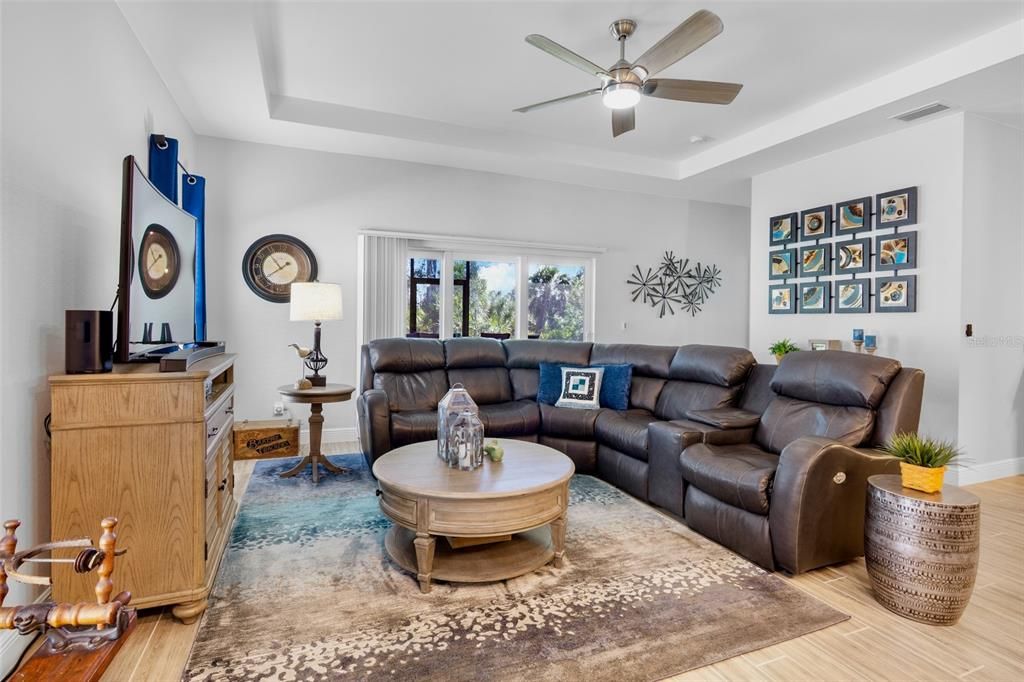 待售: $355,000 (3 贝兹, 2 浴室, 1884 平方英尺)