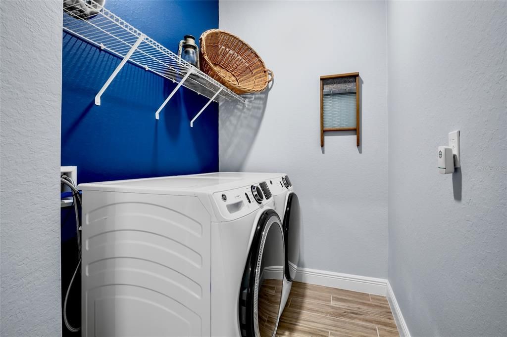 待售: $355,000 (3 贝兹, 2 浴室, 1884 平方英尺)