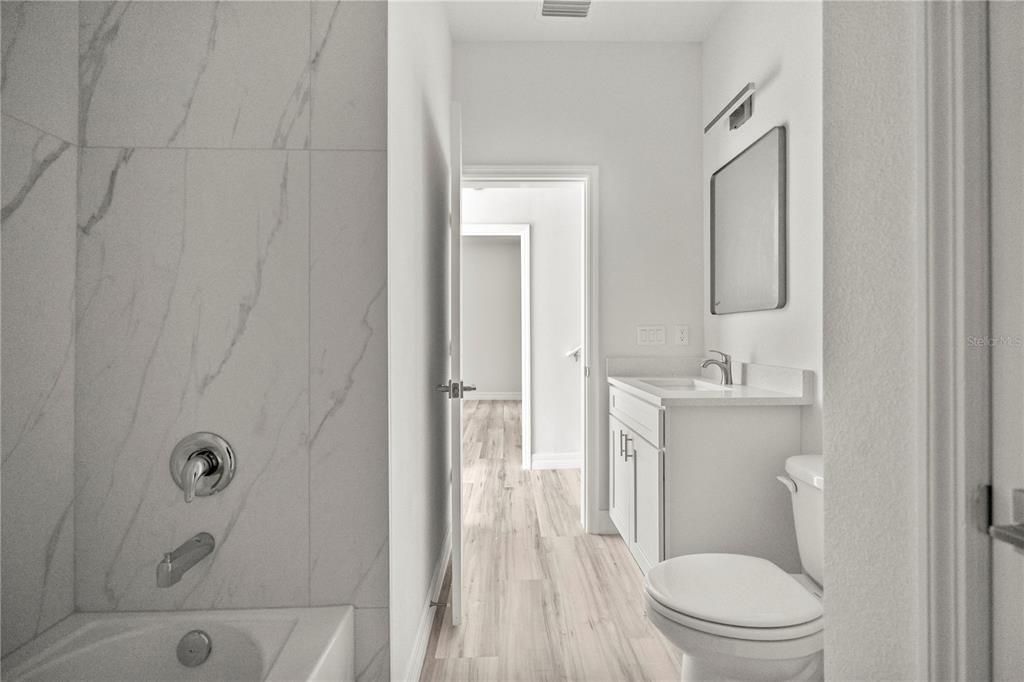 En Venta: $275,000 (3 camas, 2 baños, 1363 Pies cuadrados)