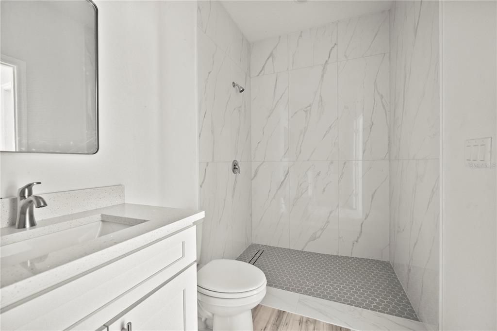 En Venta: $275,000 (3 camas, 2 baños, 1363 Pies cuadrados)