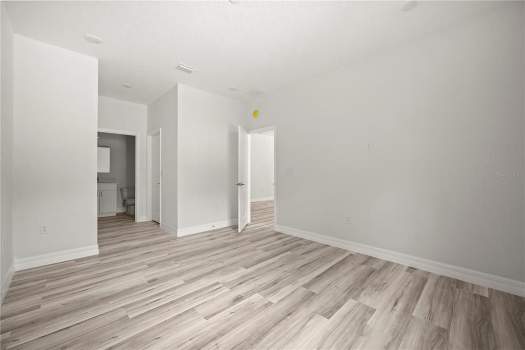 En Venta: $275,000 (3 camas, 2 baños, 1363 Pies cuadrados)