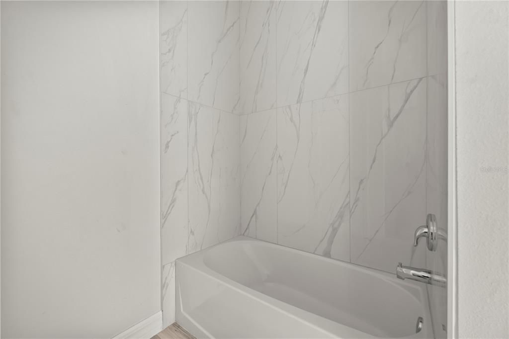 En Venta: $275,000 (3 camas, 2 baños, 1363 Pies cuadrados)