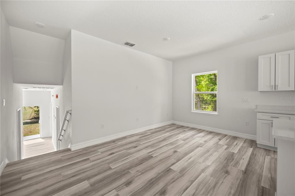 En Venta: $275,000 (3 camas, 2 baños, 1363 Pies cuadrados)