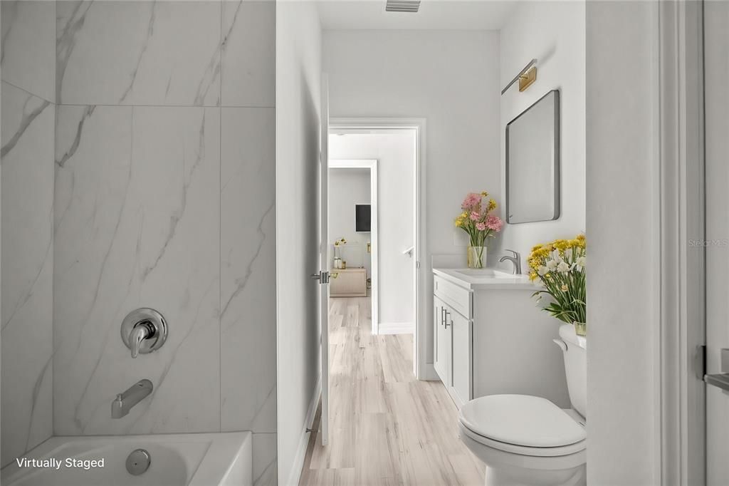 En Venta: $275,000 (3 camas, 2 baños, 1363 Pies cuadrados)