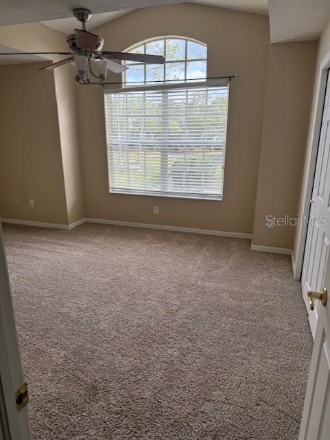 En Renta: $2,150 (3 camas, 2 baños, 1759 Pies cuadrados)