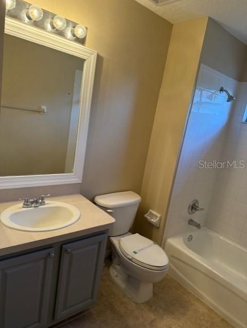 En Renta: $2,150 (3 camas, 2 baños, 1759 Pies cuadrados)