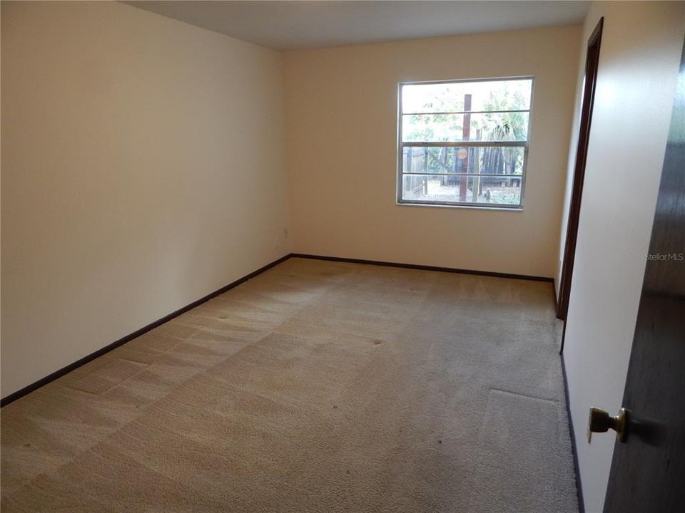 For Sale: $275,000 (2 beds, 2 baths, 1074 Square Feet)