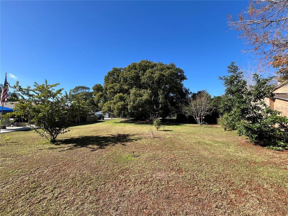 待售: $125,000 (0.30 acres)