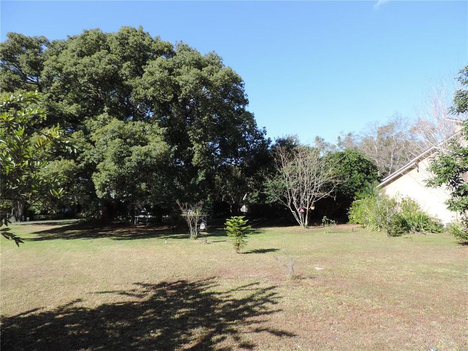 待售: $125,000 (0.30 acres)