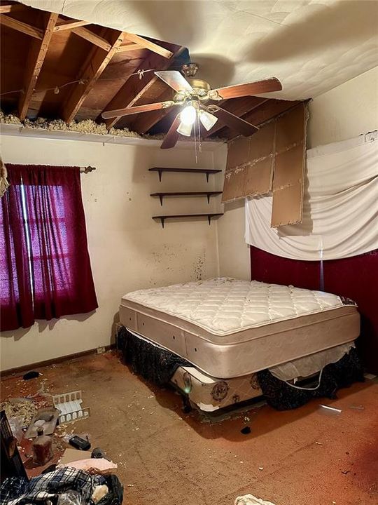 待售: $125,000 (2 贝兹, 1 浴室, 874 平方英尺)