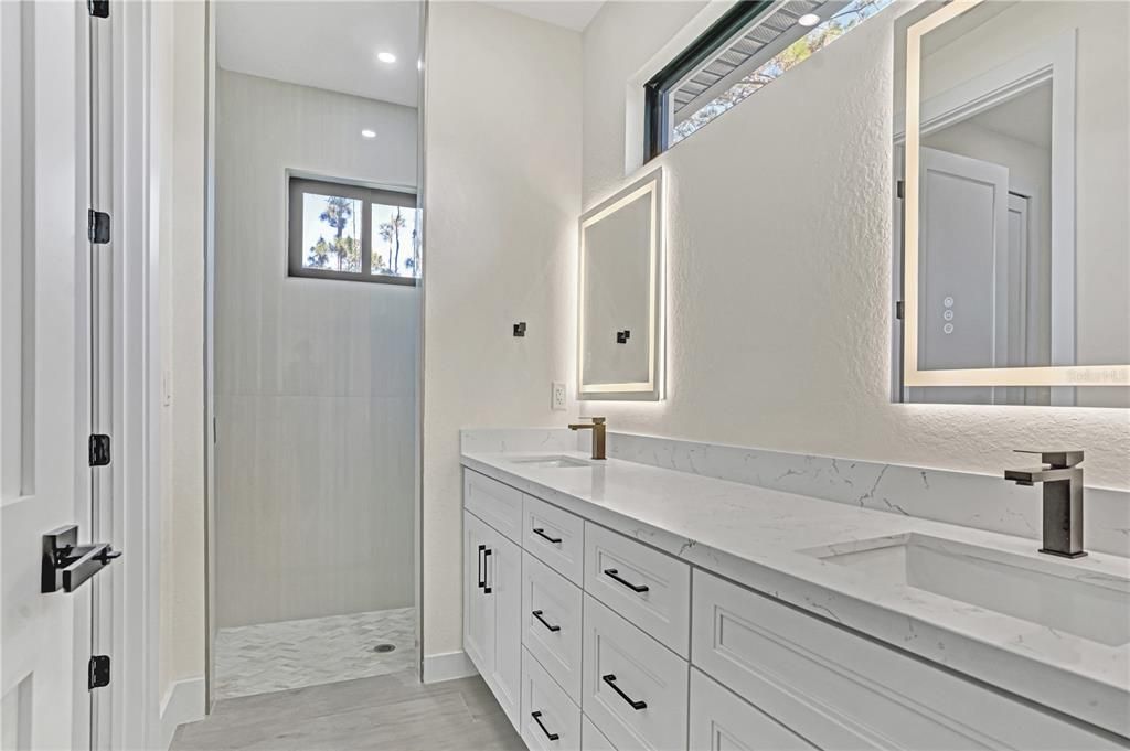 En Venta: $414,900 (3 camas, 2 baños, 1800 Pies cuadrados)