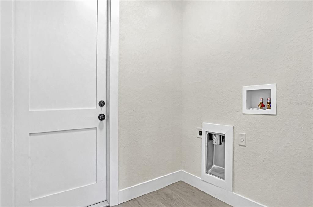 En Venta: $414,900 (3 camas, 2 baños, 1800 Pies cuadrados)