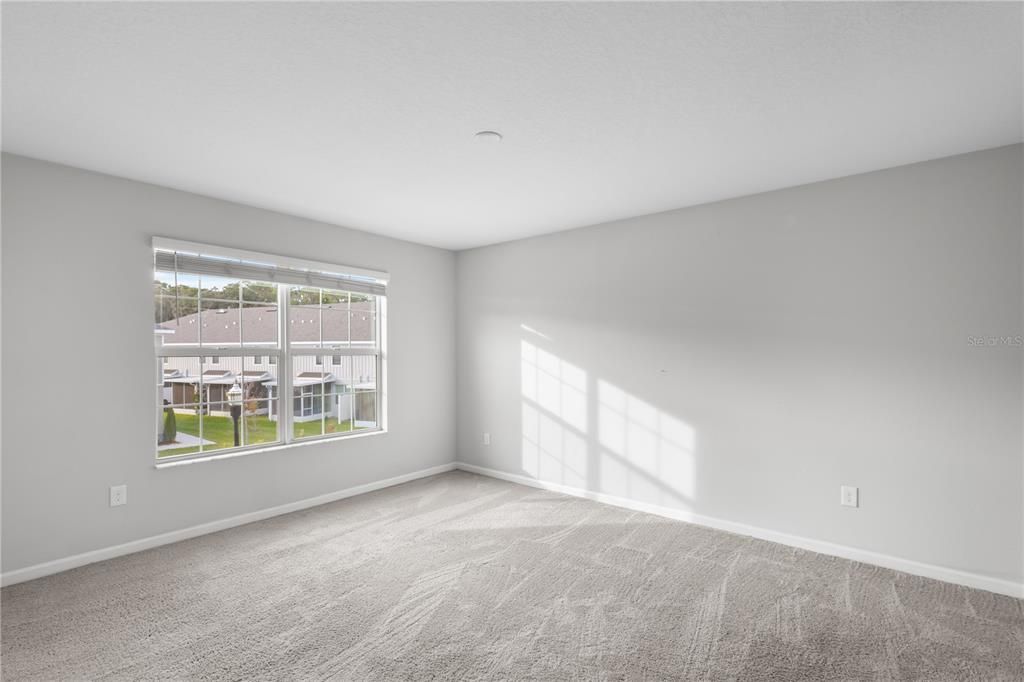 For Rent: $2,200 (3 beds, 2 baths, 1679 Square Feet)