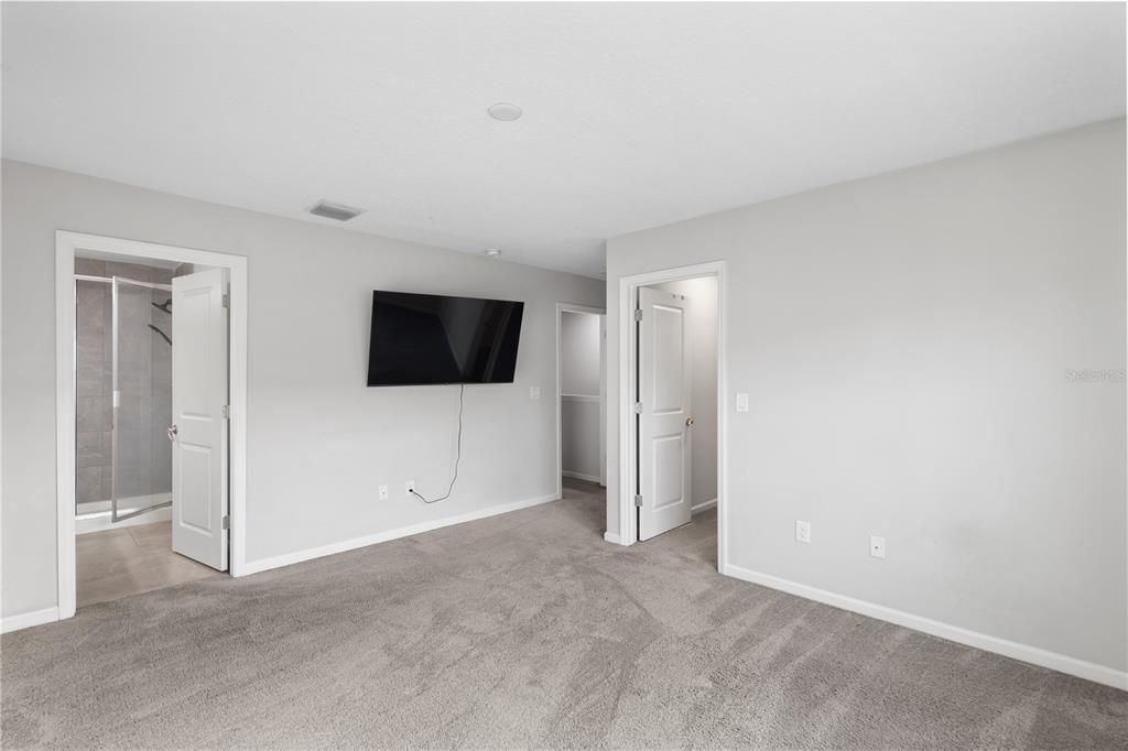 For Rent: $2,200 (3 beds, 2 baths, 1679 Square Feet)