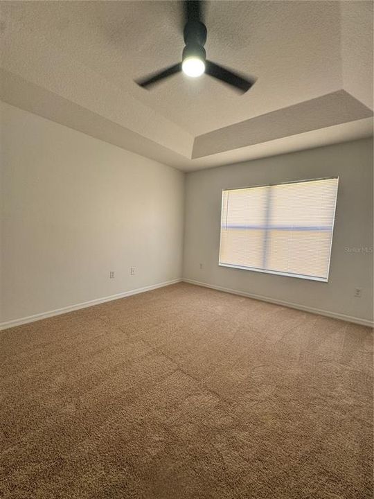 В аренду: $2,250 (3 спален, 2 ванн, 1798 Квадратных фут)