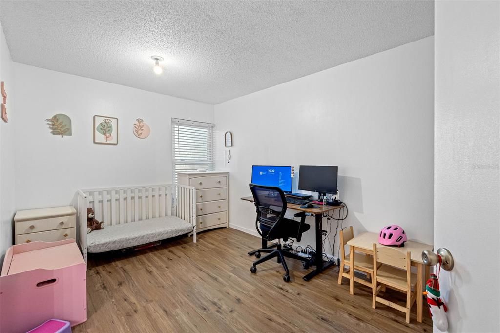 For Sale: $300,000 (3 beds, 2 baths, 1067 Square Feet)