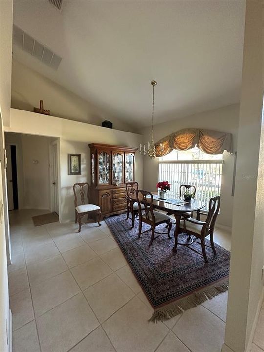 待售: $365,900 (3 贝兹, 2 浴室, 2113 平方英尺)