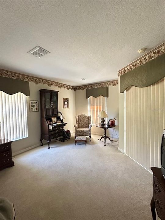 待售: $365,900 (3 贝兹, 2 浴室, 2113 平方英尺)