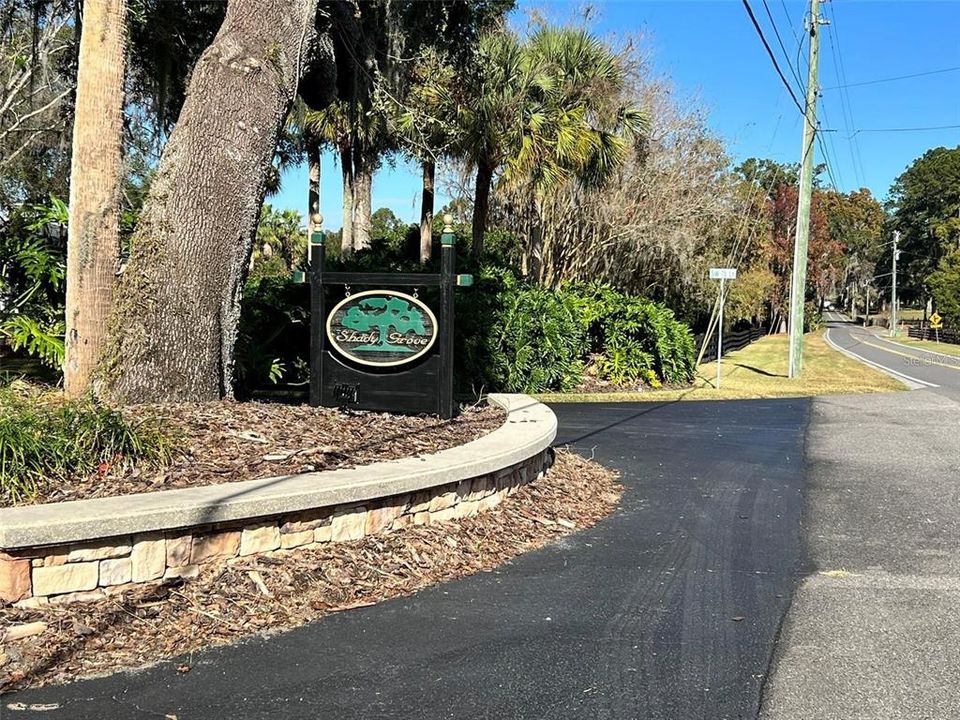 待售: $325,000 (3.00 acres)