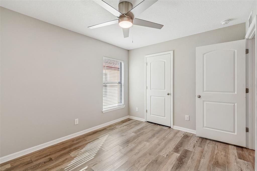For Sale: $324,900 (3 beds, 2 baths, 1461 Square Feet)