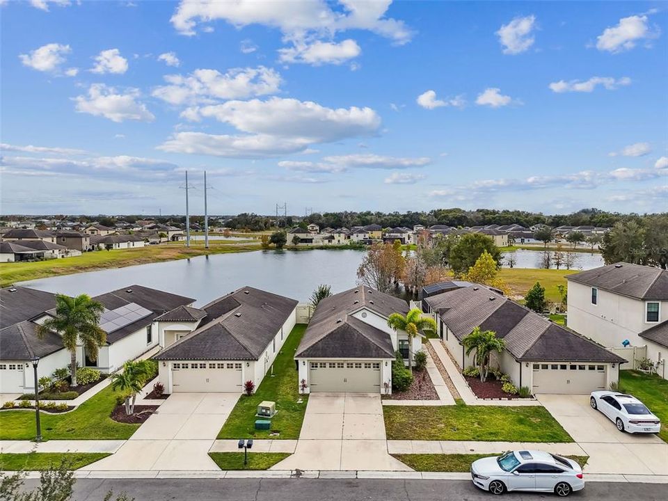 For Sale: $324,900 (3 beds, 2 baths, 1461 Square Feet)